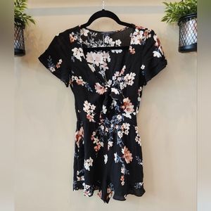 American Eagle Outfitters Extra Small floral romper